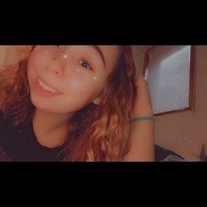 Meet your Posher, Brittney